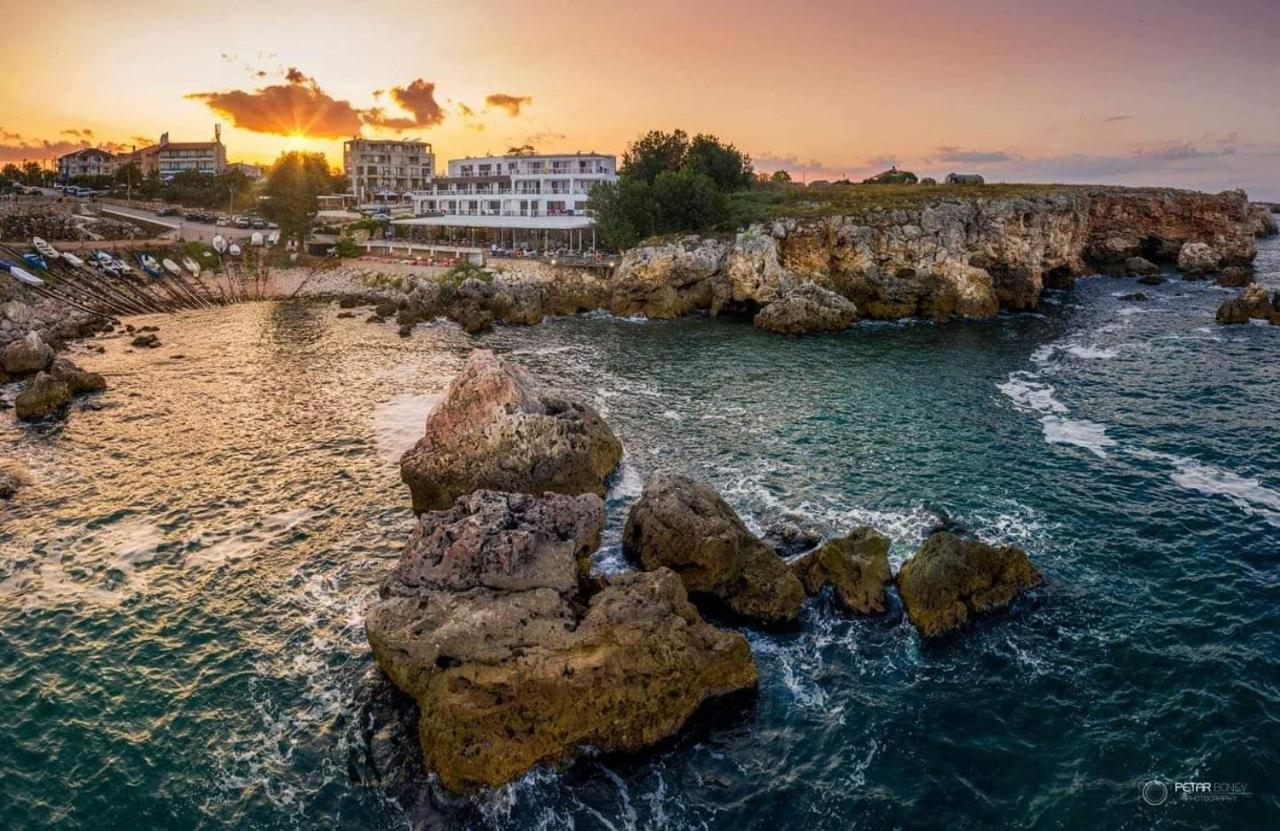 Hotel Tyulenovo ภายนอก รูปภาพ