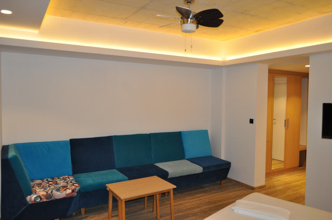 Hotel Tyulenovo ภายนอก รูปภาพ