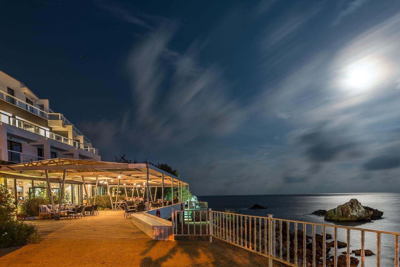 Hotel Tyulenovo ภายนอก รูปภาพ