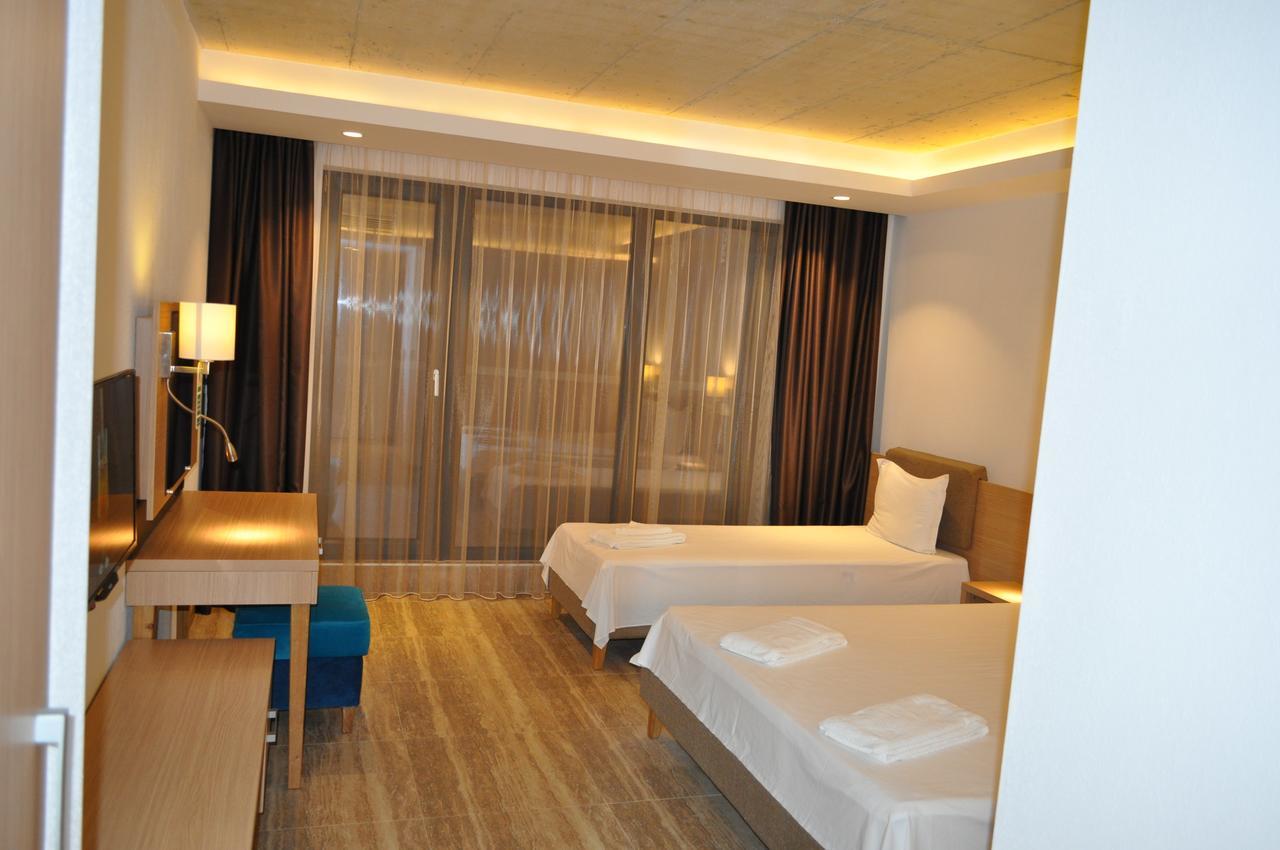 Hotel Tyulenovo ภายนอก รูปภาพ
